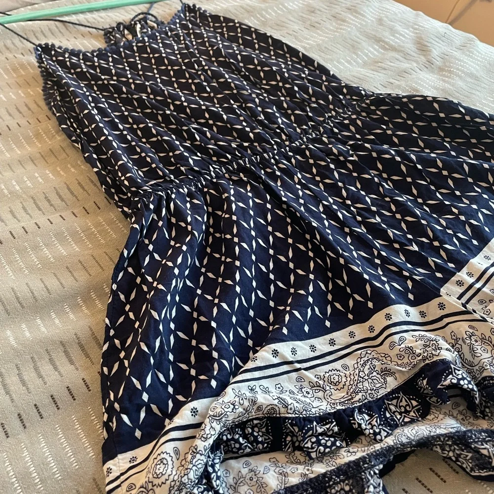 Patterned Romper - Picture 2 of 4